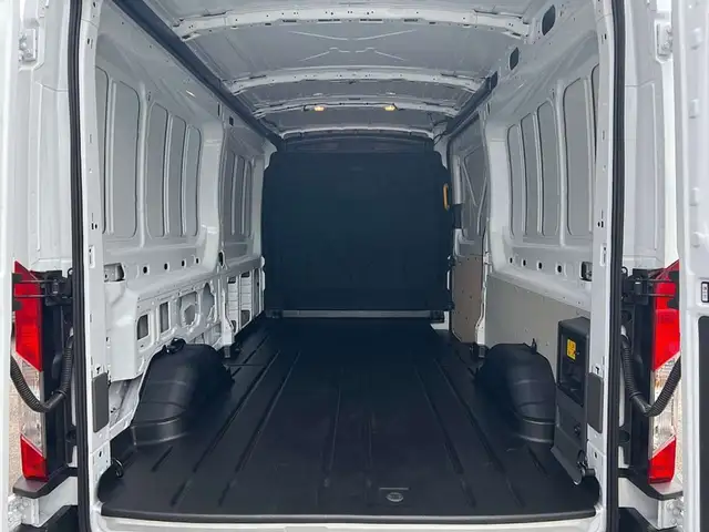 Ford E-Transit TRAN KAS TRD 350L3 2 Ansicht 4