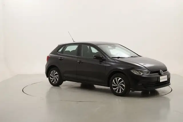 Volkswagen Polo view 7