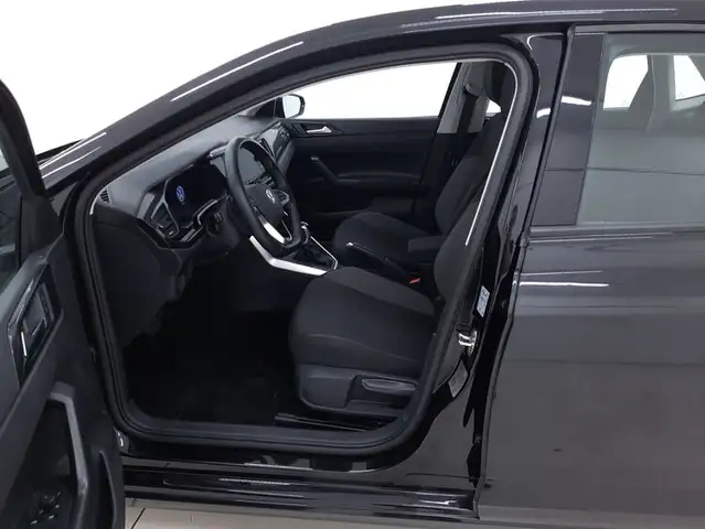 Volkswagen Polo view 10