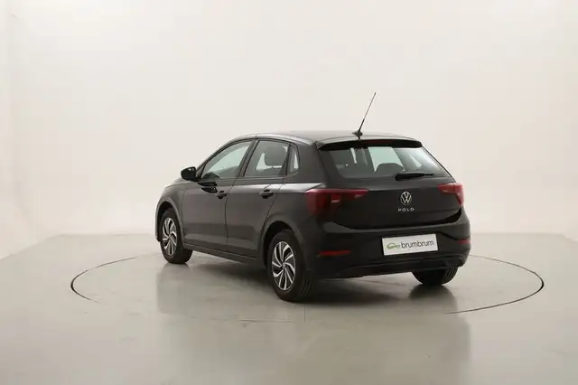Volkswagen Polo view 3
