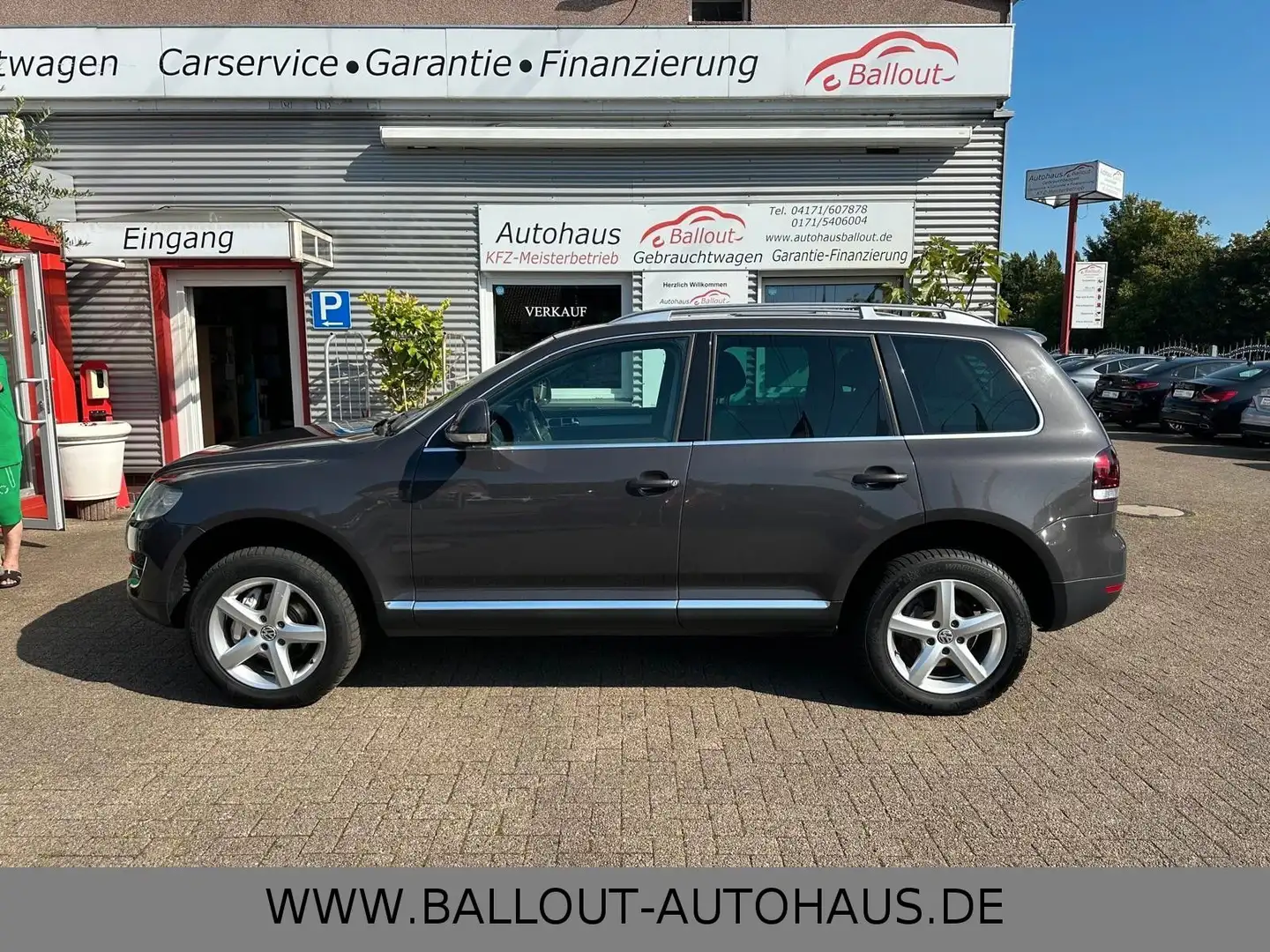 Volkswagen Touareg V6 TDI*3.HAND*KLIMA*NAVI*AHK*TEMP*STANDH Schwarz - 1
