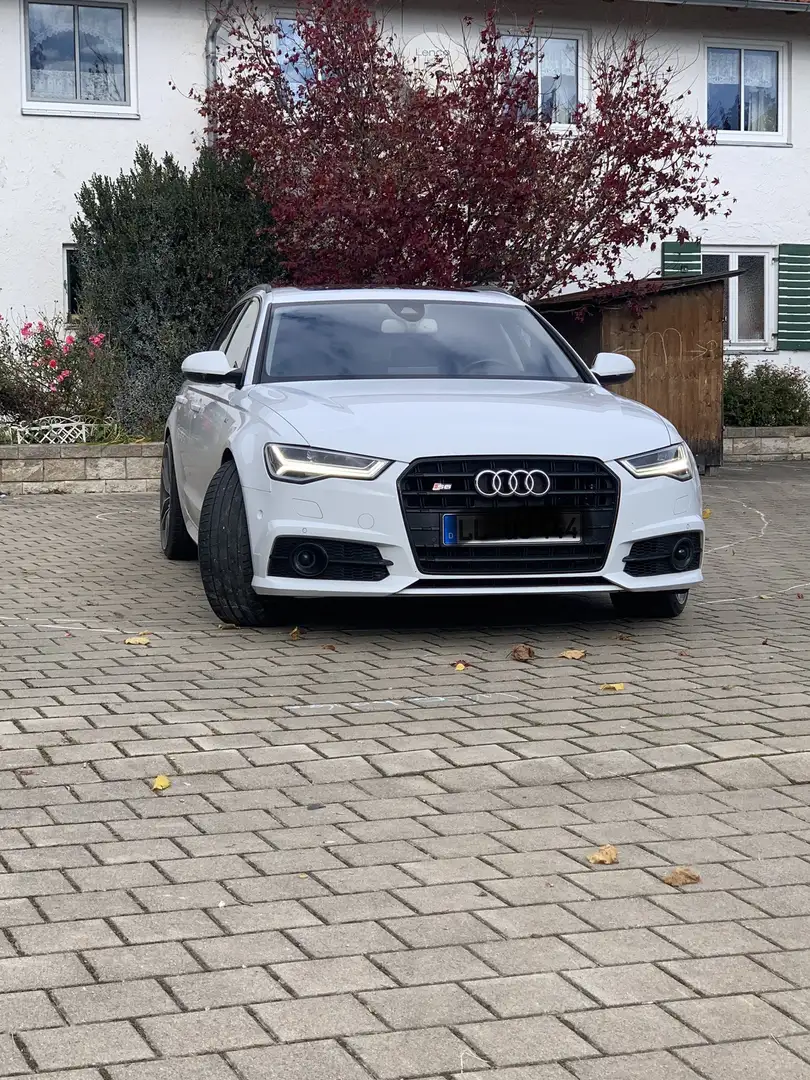 Audi S6 Avant V8 - 1