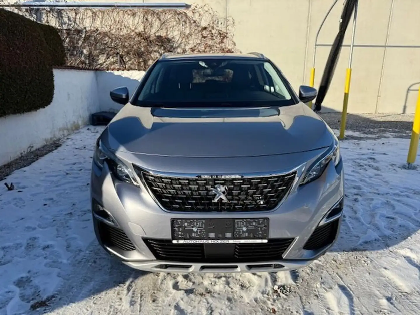 Peugeot 5008 Allure PT 130 Automatik Grau - 2