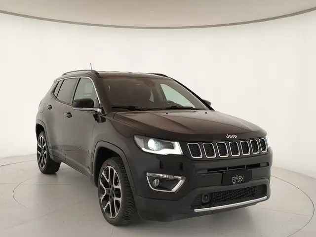 Jeep Compass view 4