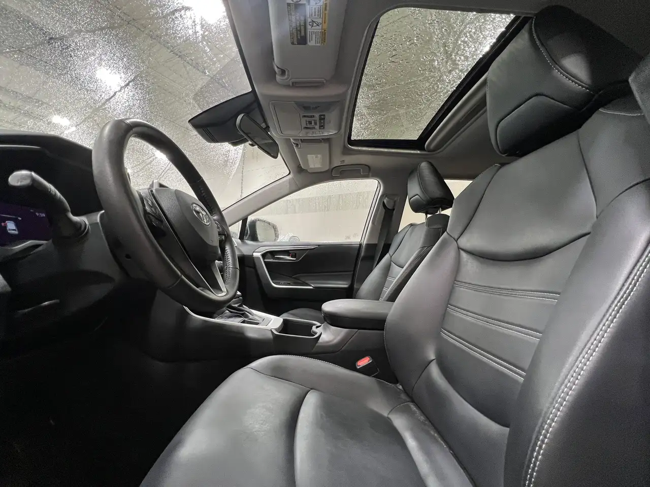 Toyota RAV 4 photo Toyota RAV 4