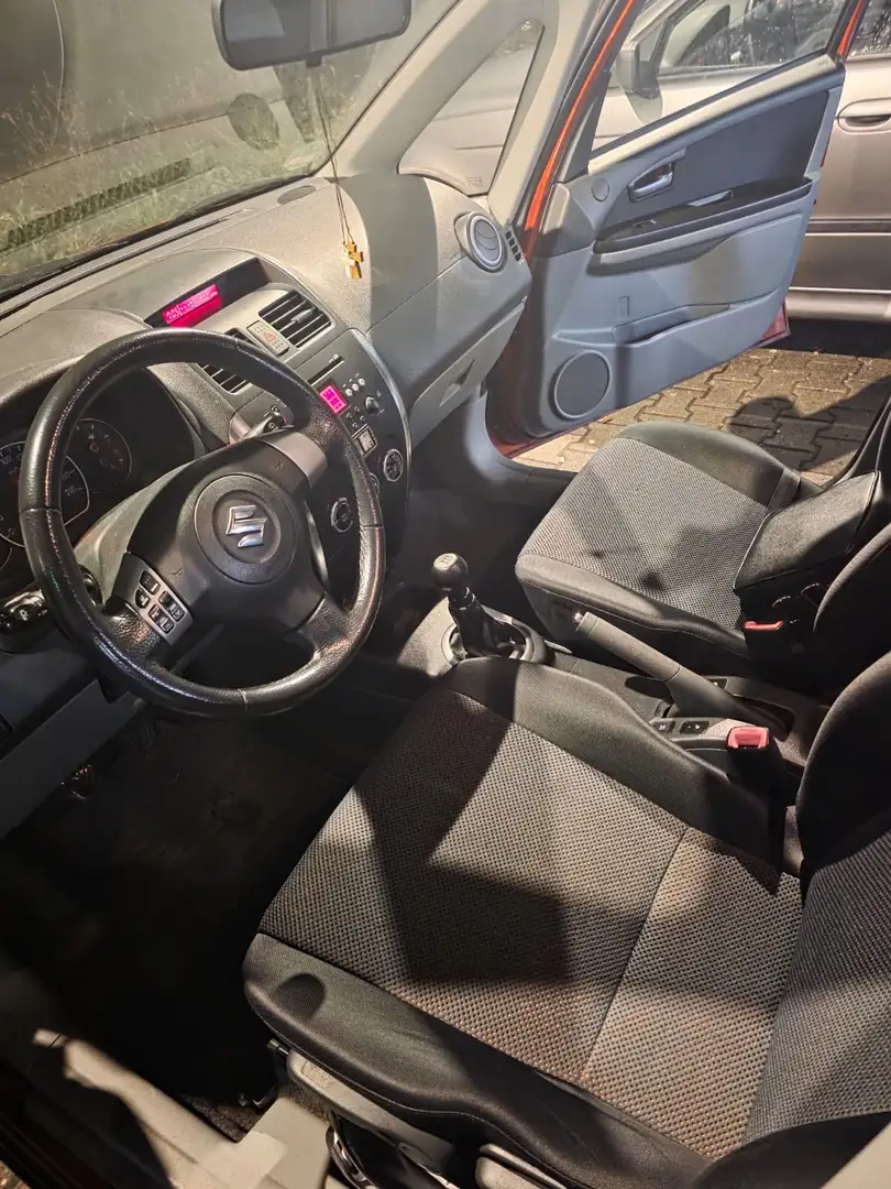 Suzuki SX4 Streetline Club - 2