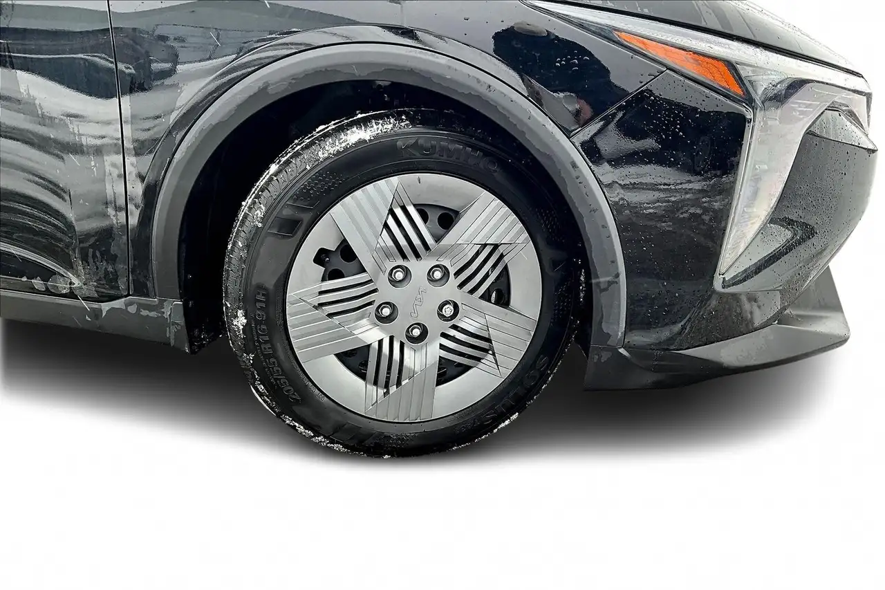 Kia K4 снимка Kia K4