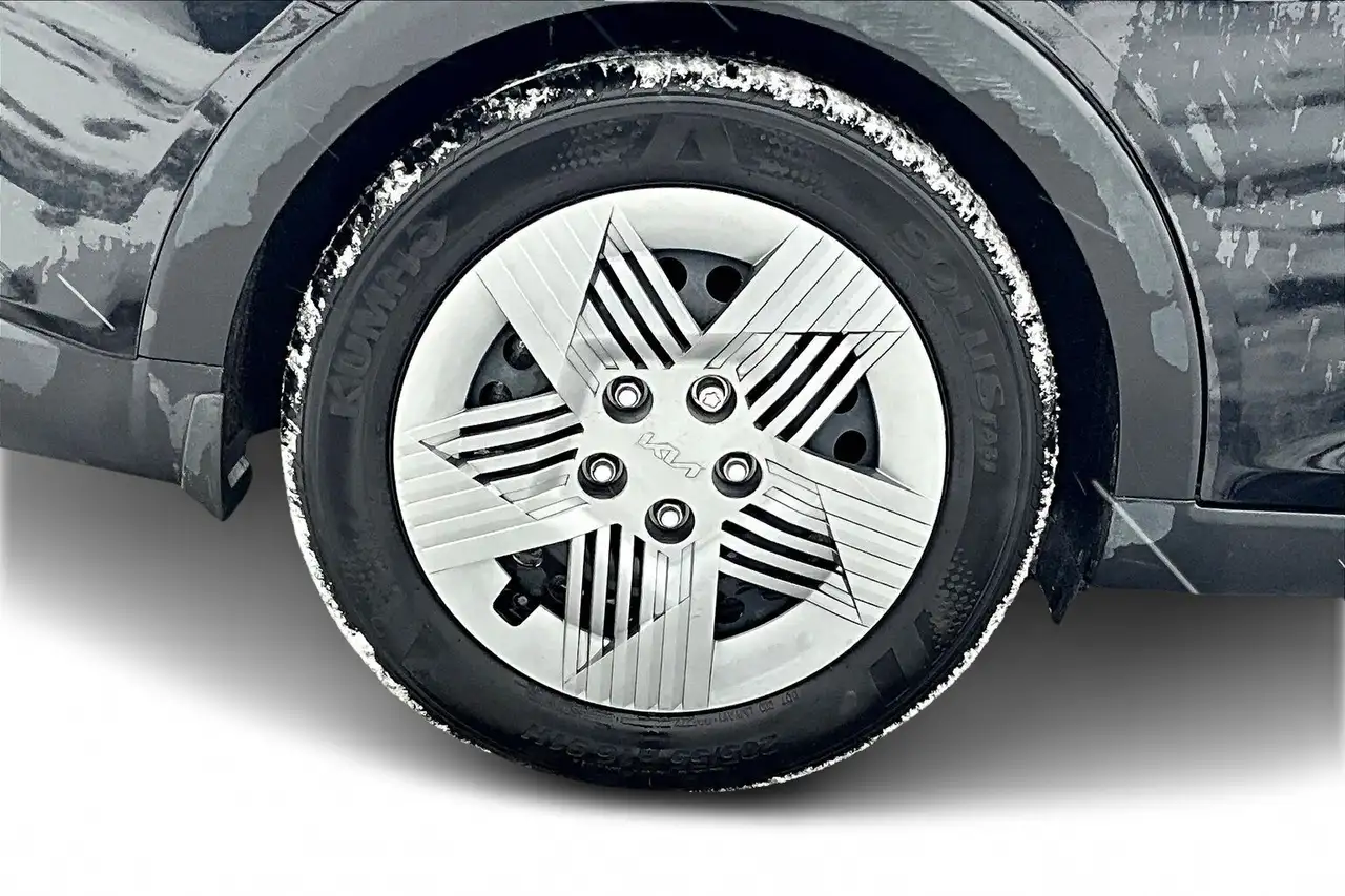 Kia K4 снимка Kia K4