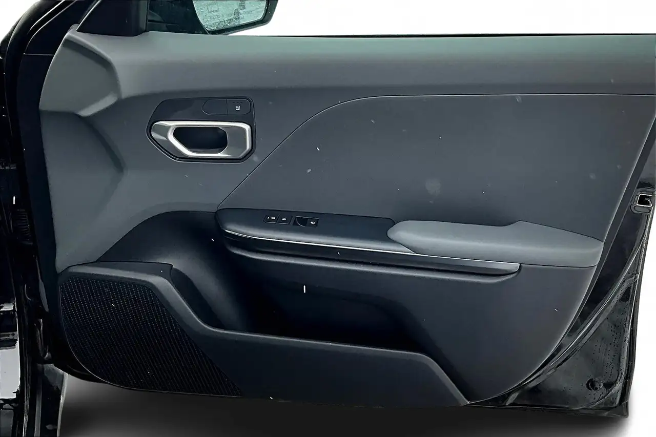 Kia K4 снимка Kia K4