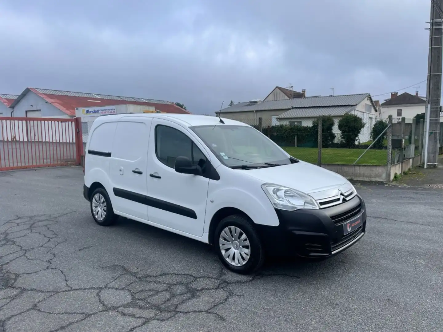 Citroen Berlingo 1.6 VTI 100 CV GARANTIE 12 MOIS Blanc - 2