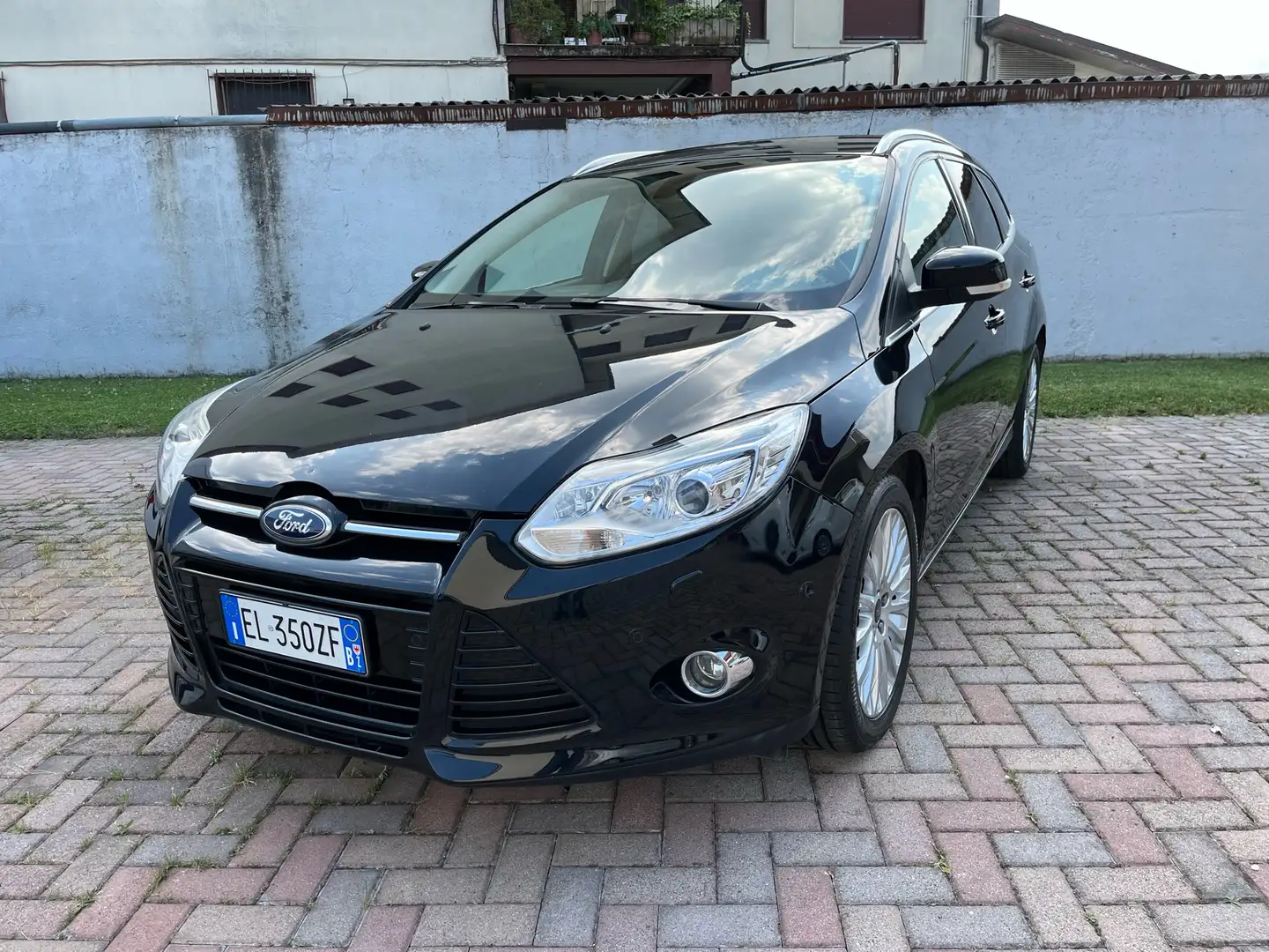 Ford Focus SW 2.0 tdci Individual 163cv Negro - 1