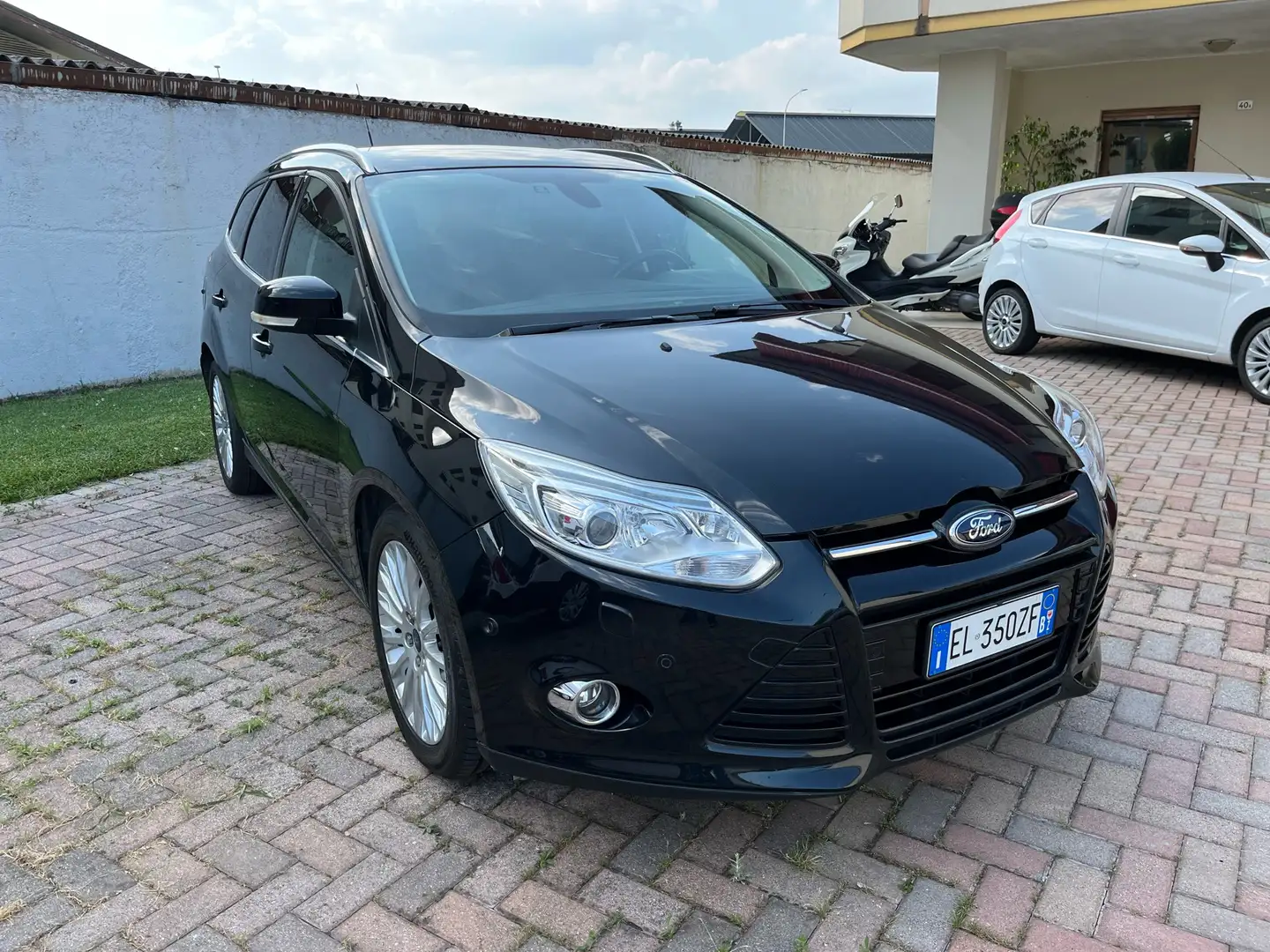 Ford Focus SW 2.0 tdci Individual 163cv Negro - 2