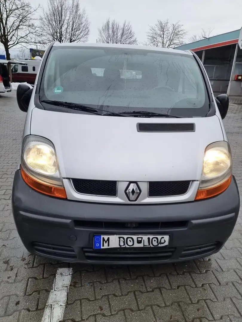 Renault Trafic 1.9 dCi L1H1 - 1