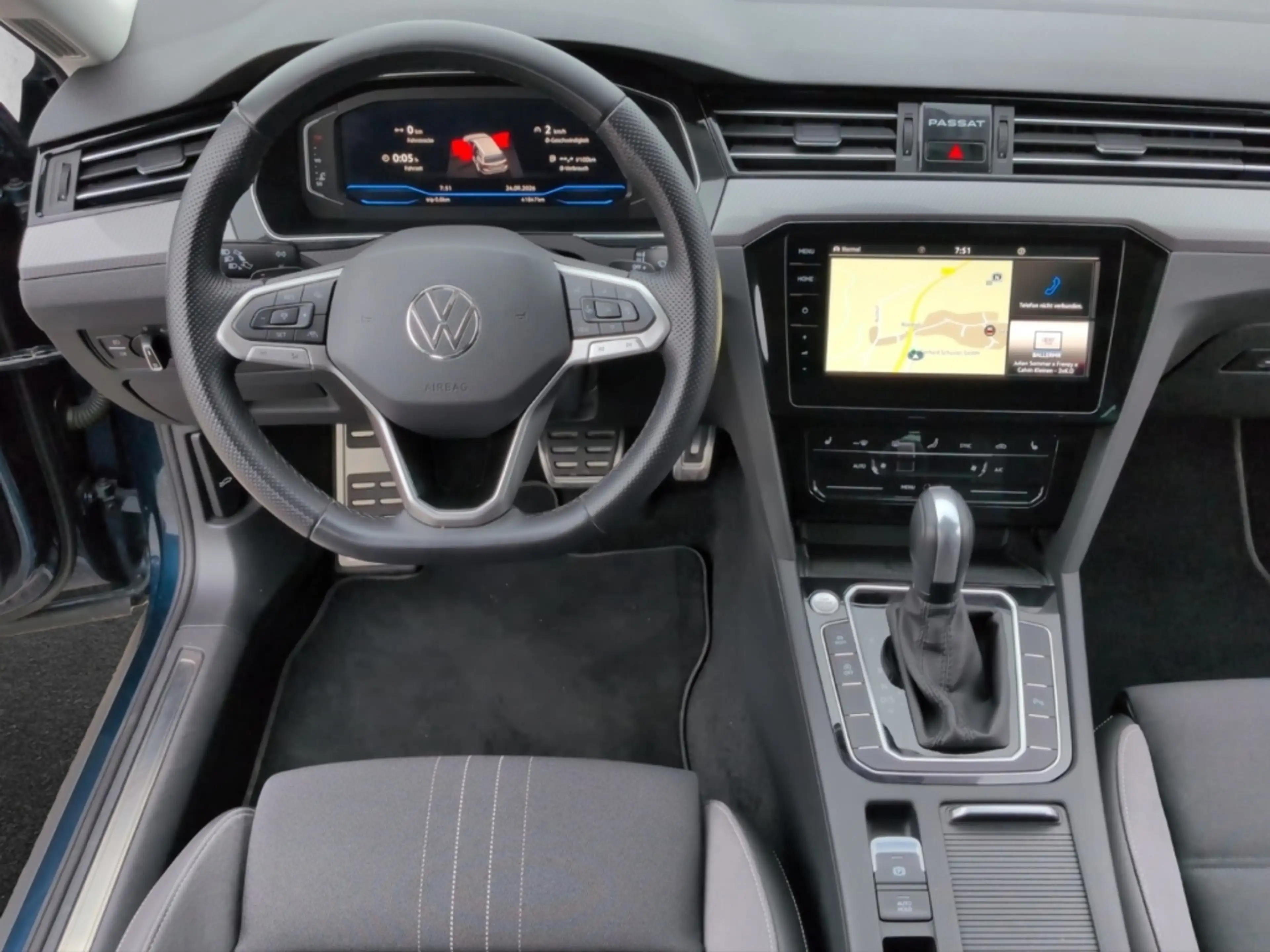 Volkswagen Passat Alltrack 4Mot TDI*200PS AHK ACC Massage — photo 6