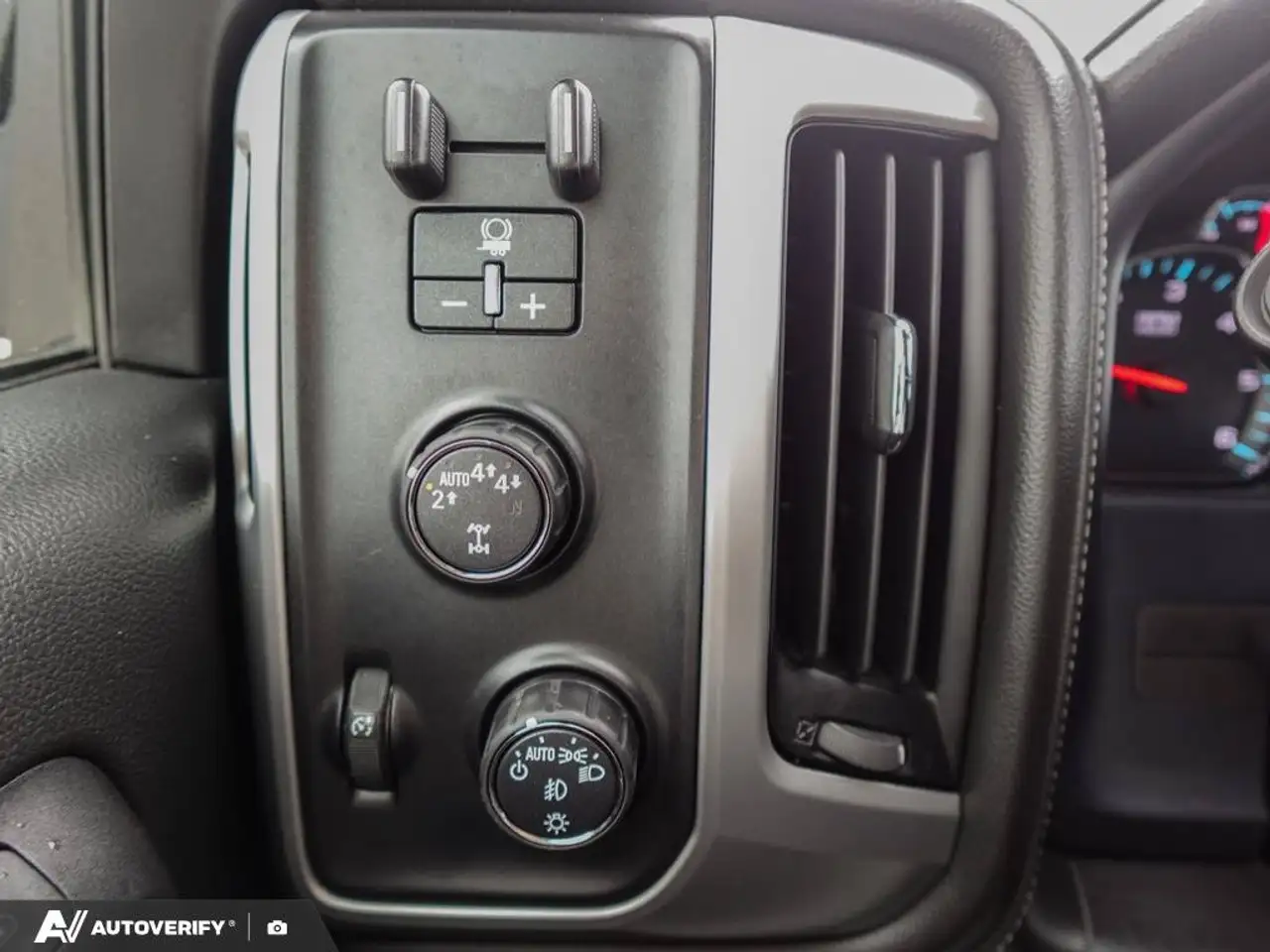 GMC Sierra 1500 photo GMC Sierra 1500
