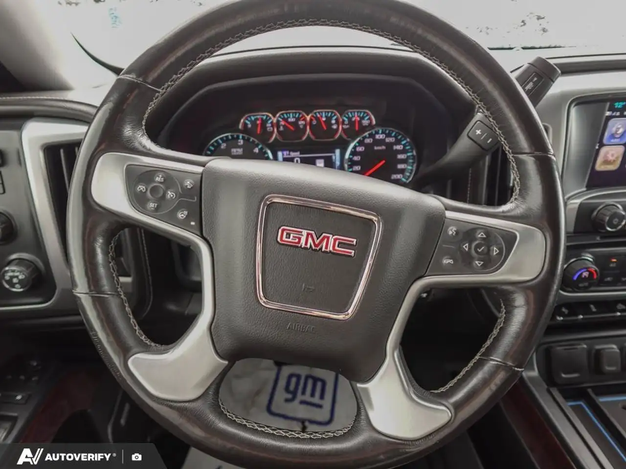 GMC Sierra 1500 photo GMC Sierra 1500