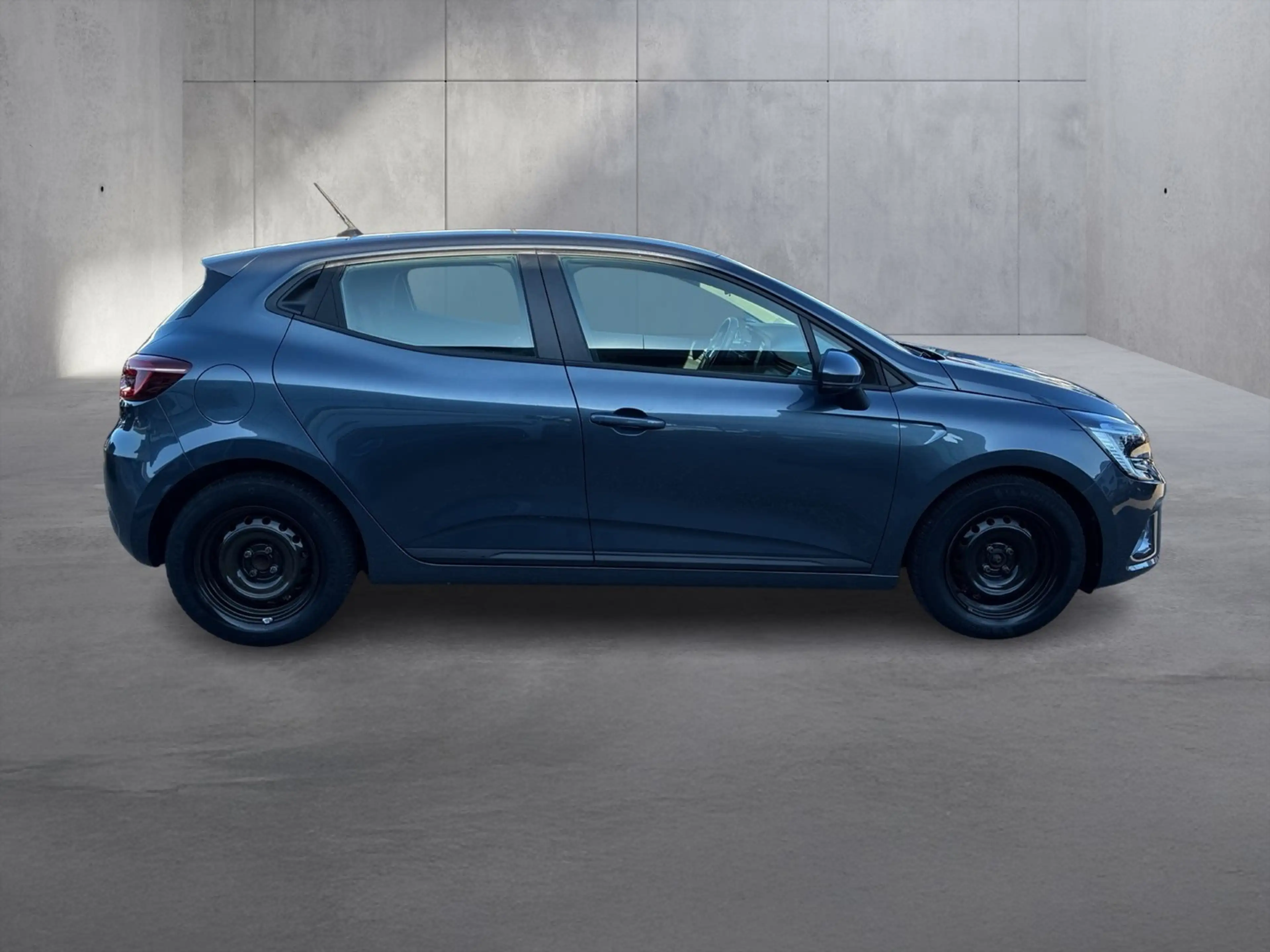 Renault Clio Zen TCe 90 X-tronic — photo 4