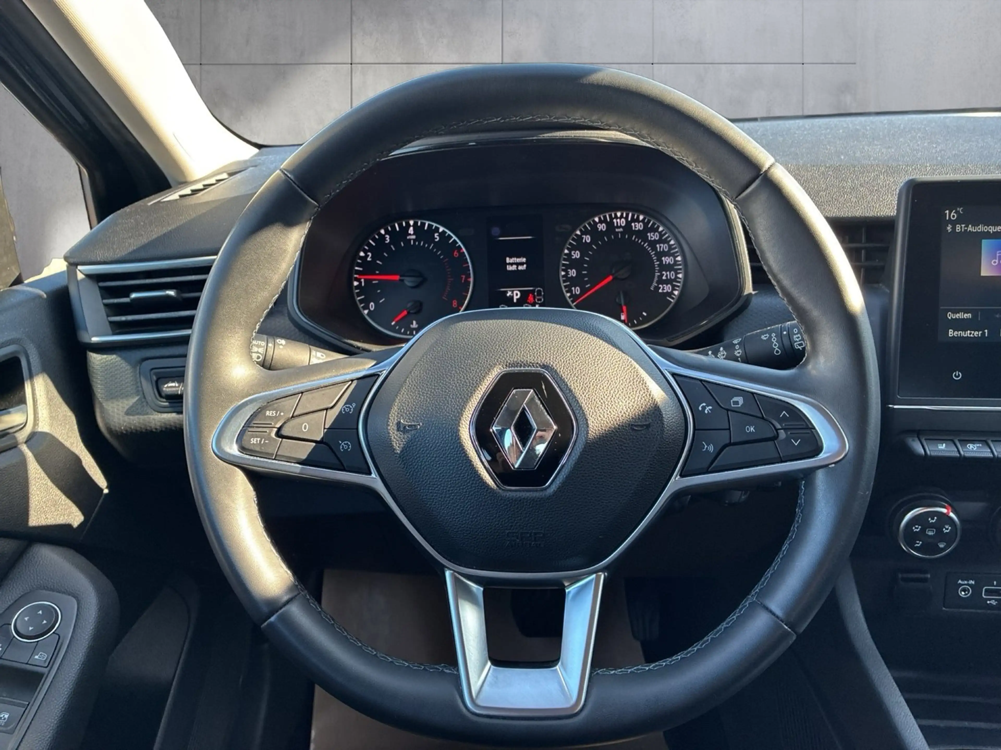 Renault Clio Zen TCe 90 X-tronic — photo 10