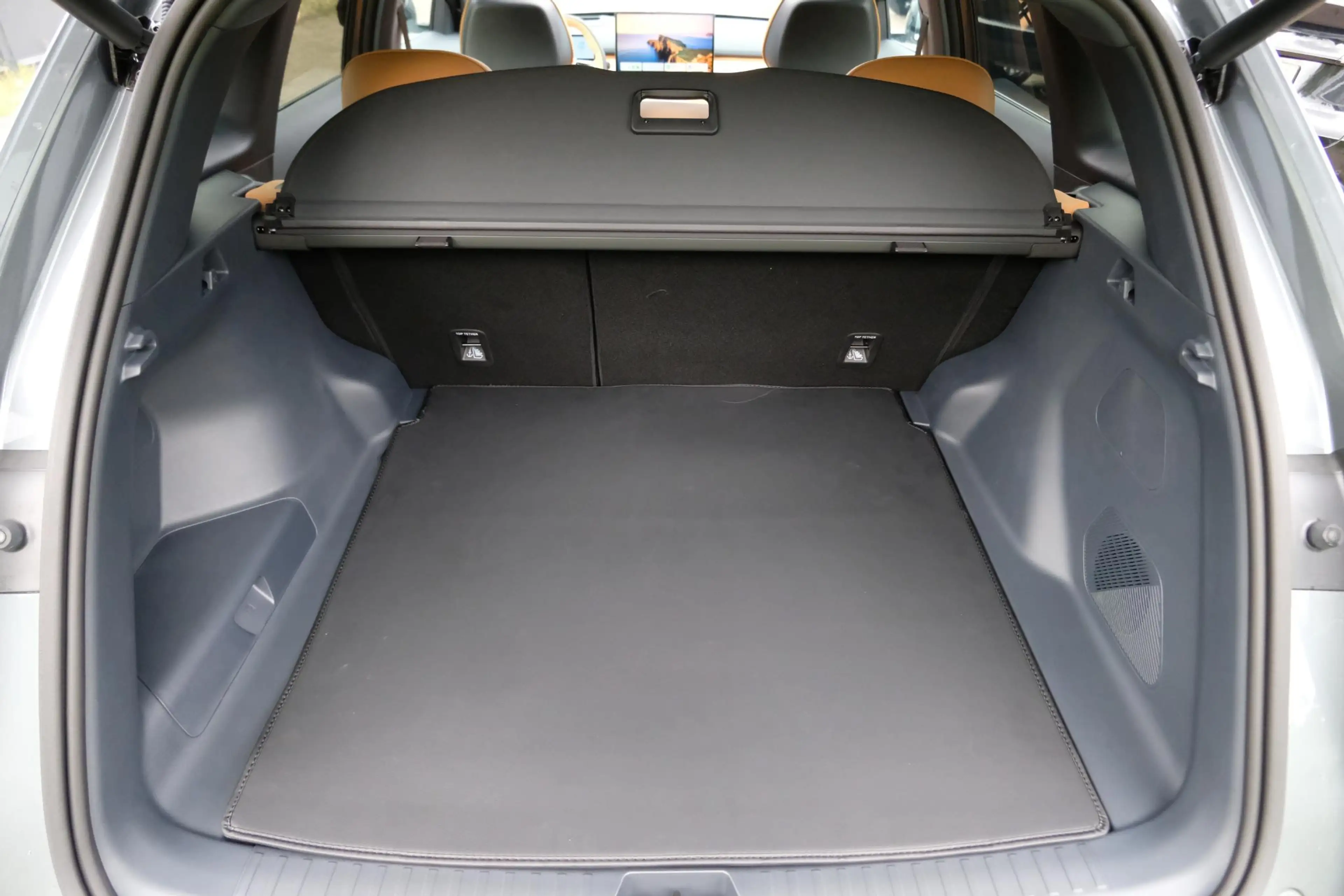 Geely Starray EM-i 1.5 Max+ 262 PK | Panorama | Stoelen voor & achter — photo 14