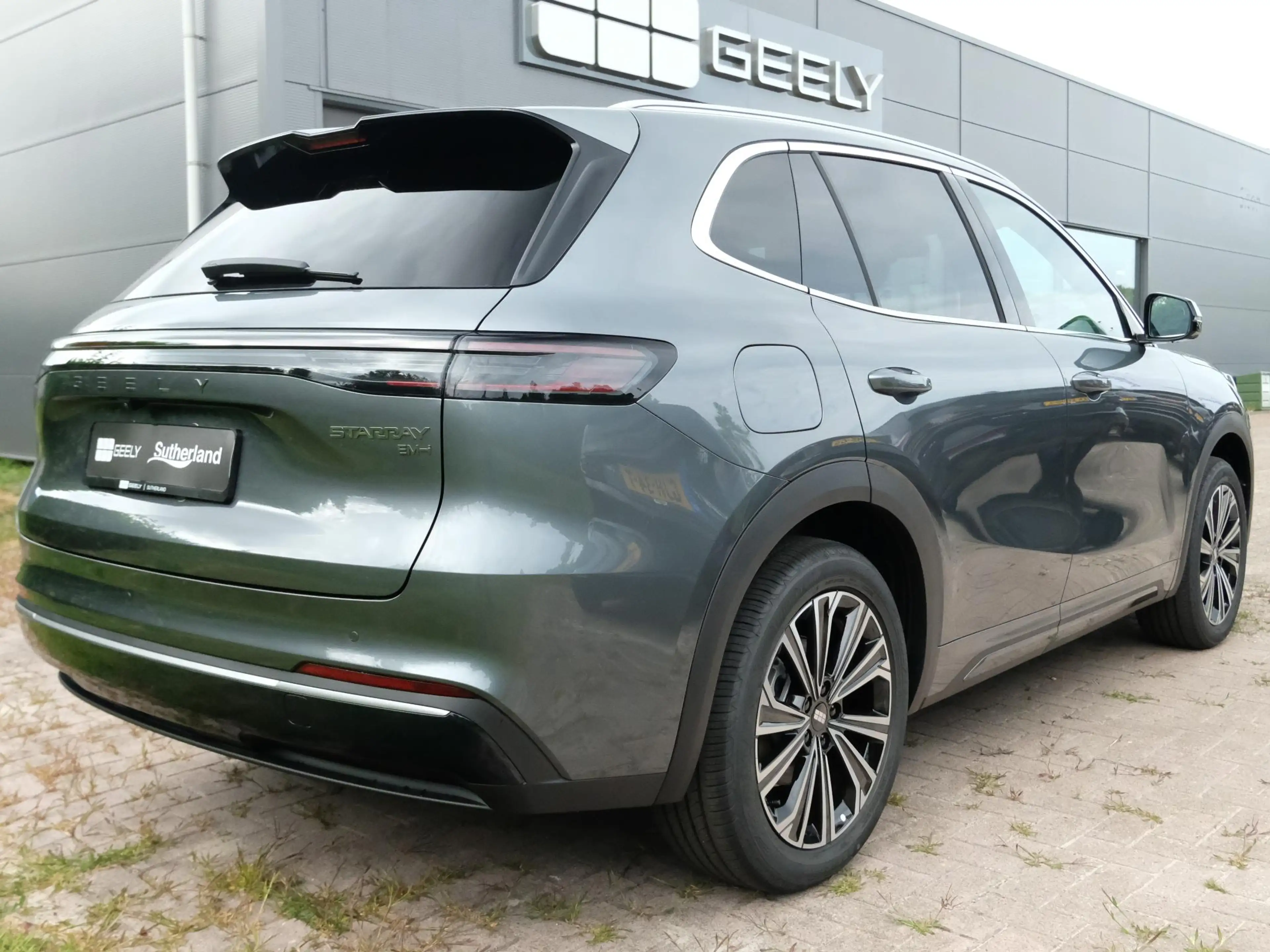 Geely Starray EM-i 1.5 Max+ 262 PK | Panorama | Stoelen voor & achter — photo 4