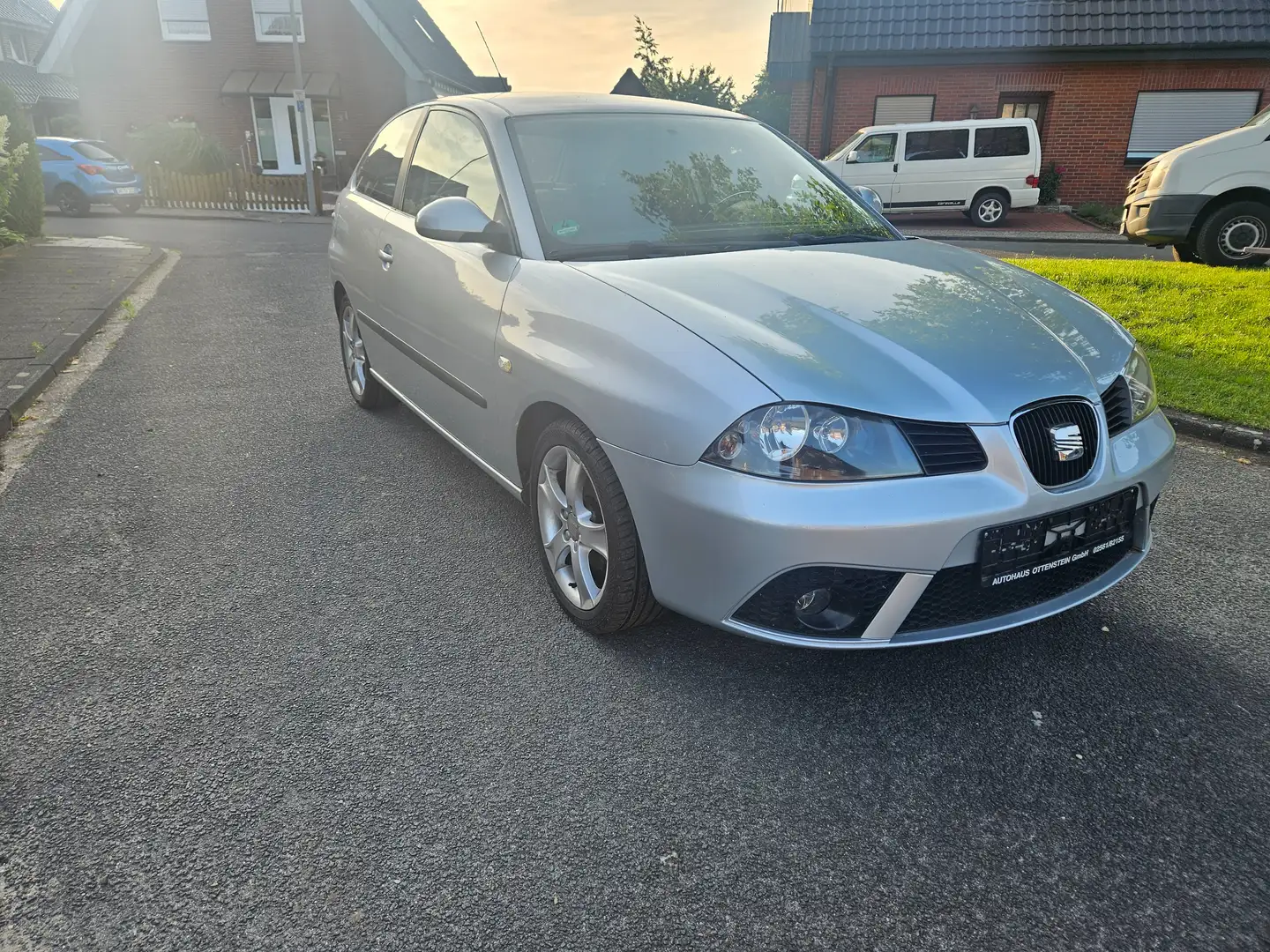 SEAT Ibiza Ibiza 1.4 16V SportEdition Silber - 2