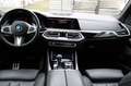BMW X5 X-drive 45e / M-Sport / LED / 394pk / PANO / TREKH Zwart - thumbnail 8