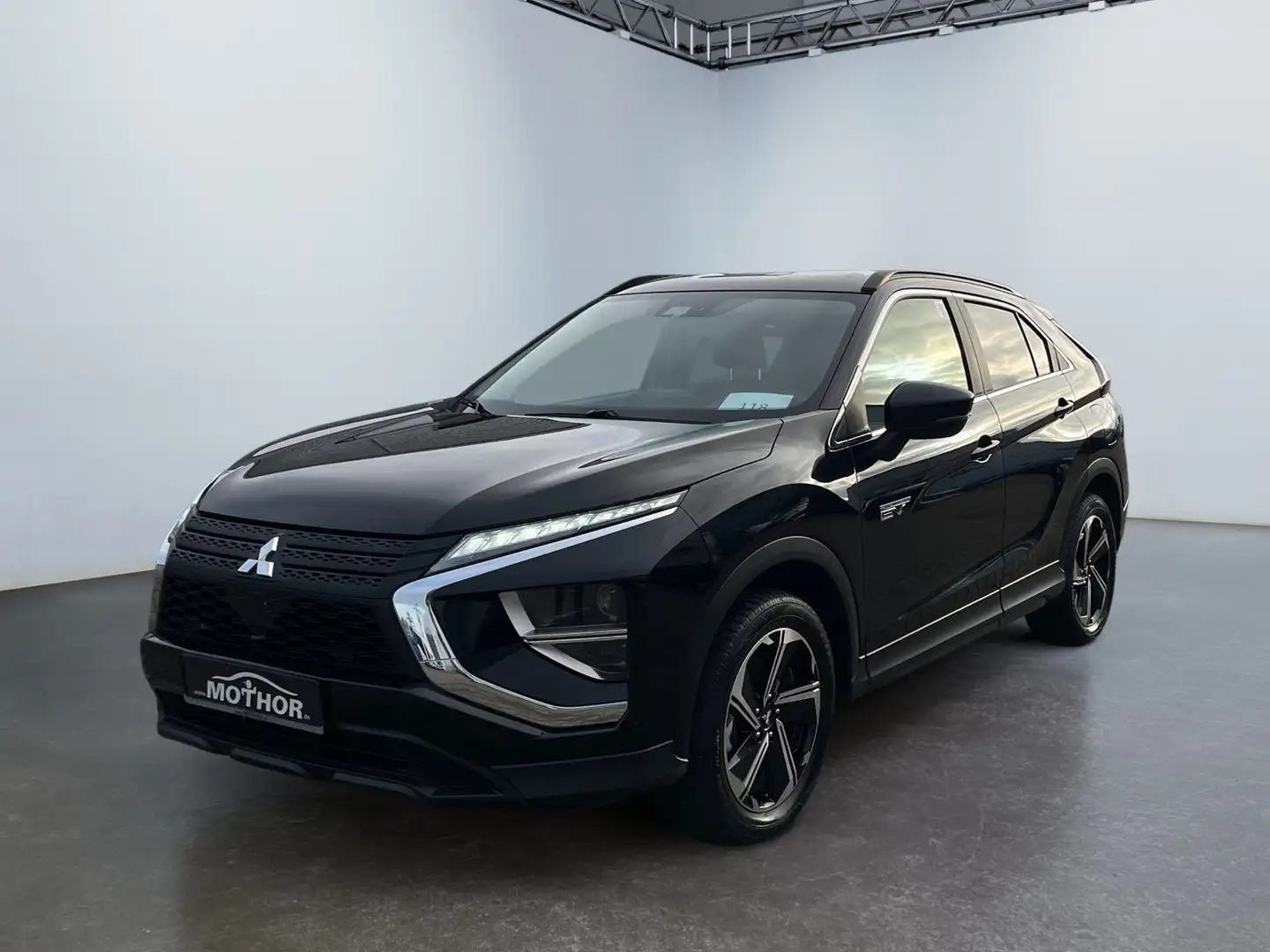 Mitsubishi Eclipse Cross Basis 2.4 PHEV Spurhalteassistent Schwarz - 2