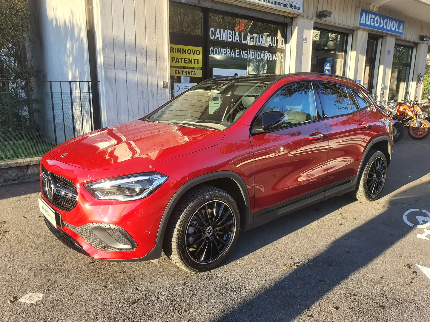 Mercedes-Benz GLA 200 GLA-H247 2020 Premium 4matic auto Rosso - 2
