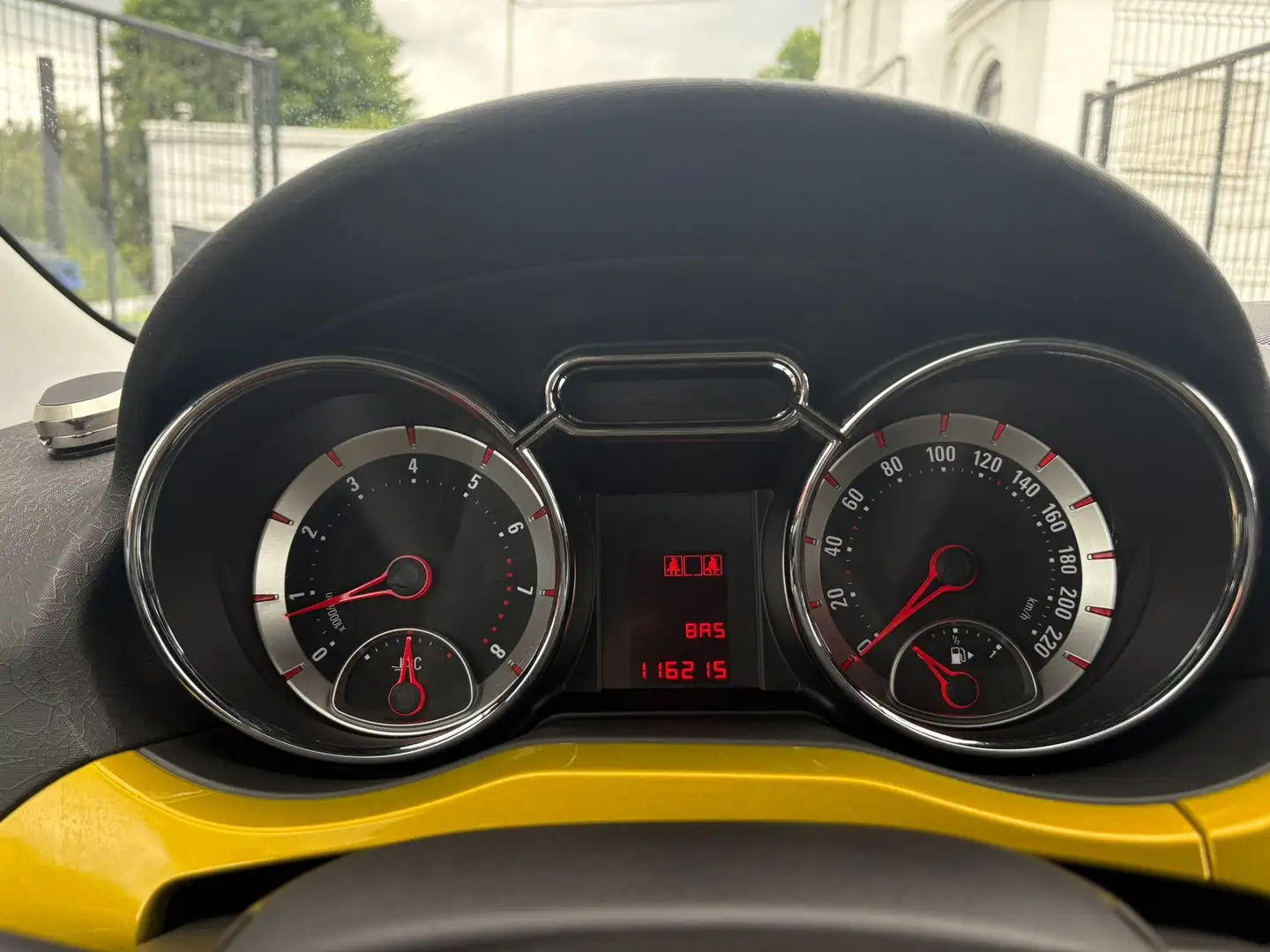 Opel Adam 1.2i - EU6 - GARANTIE 1AN - CLIM - BLUETOOTH - PDC Oro - 2