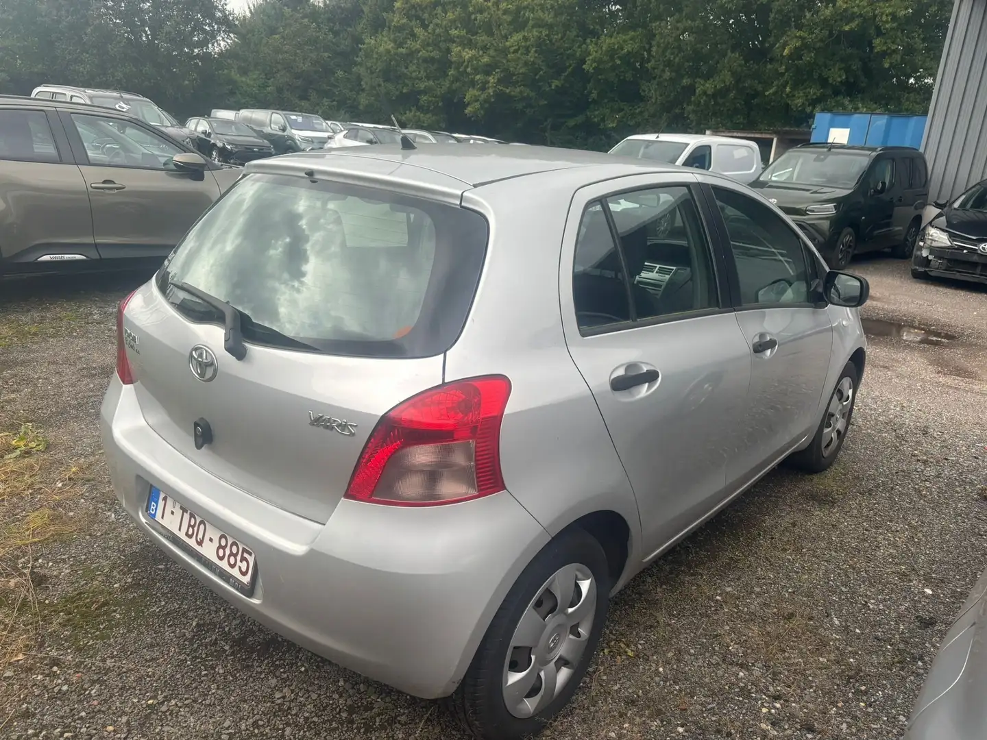 Toyota Yaris 1.0i VVT-i Luna Grigio - 2