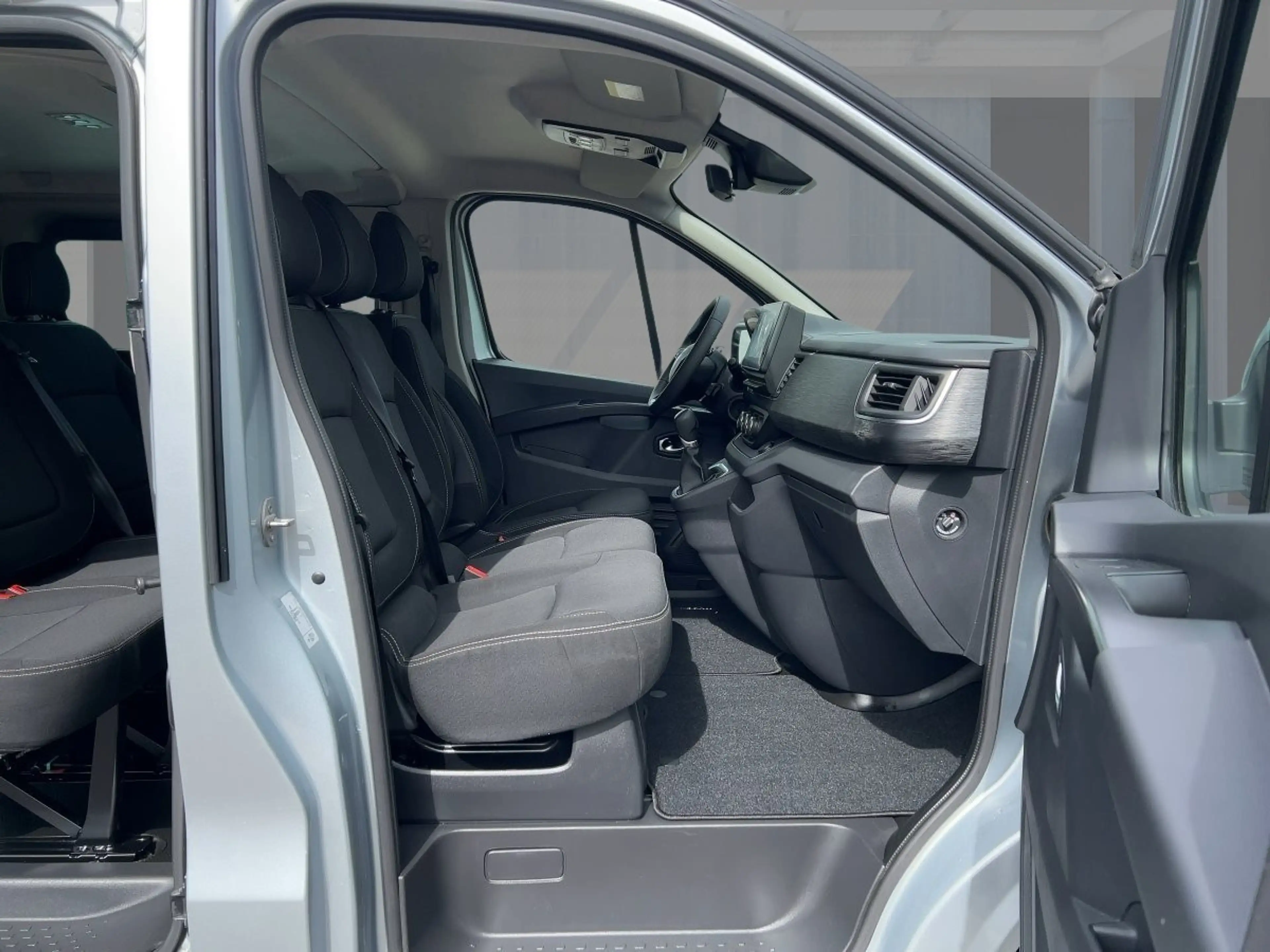 Renault Trafic LIFE Blue dCi 150 EDC Sitzhzg/Rückfahrkamera — photo 8