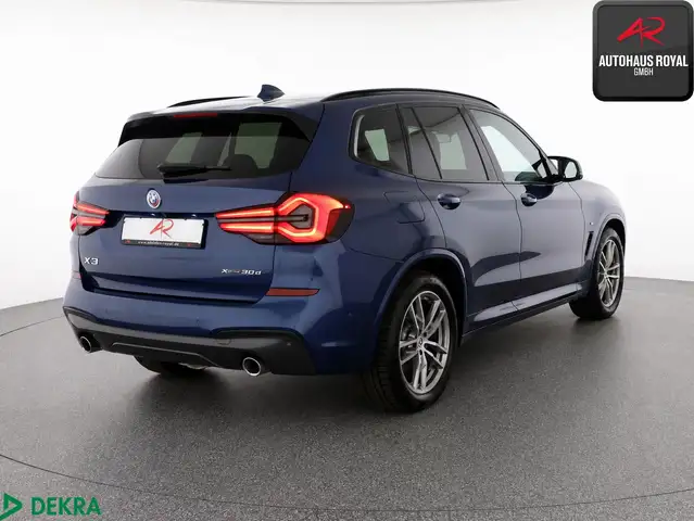 BMW X3 view 5