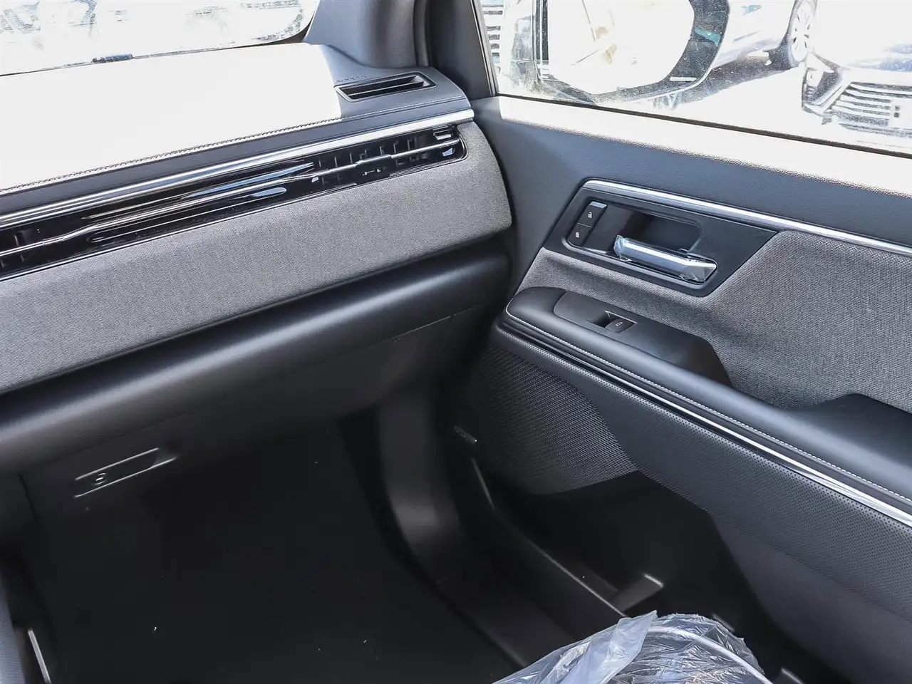 GMC Sierra EV снимка GMC Sierra EV