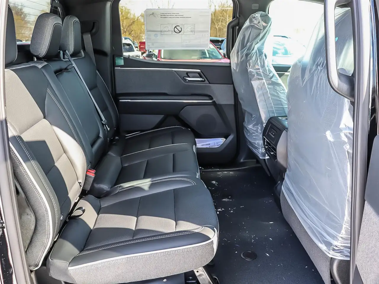 GMC Sierra EV снимка GMC Sierra EV