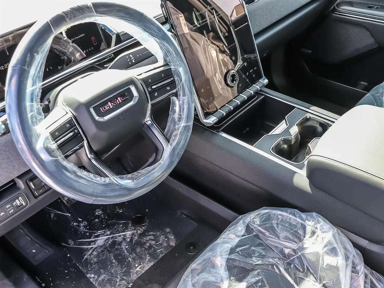GMC Sierra EV снимка GMC Sierra EV