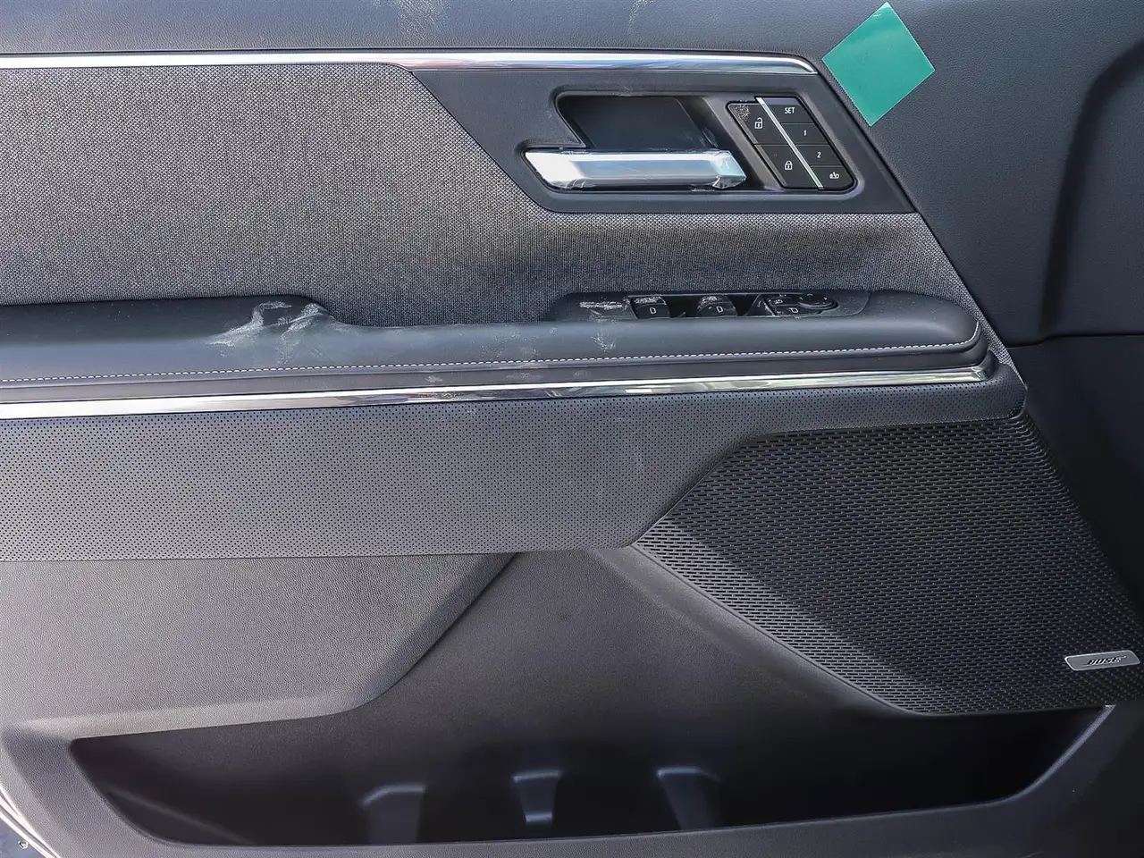 GMC Sierra EV снимка GMC Sierra EV