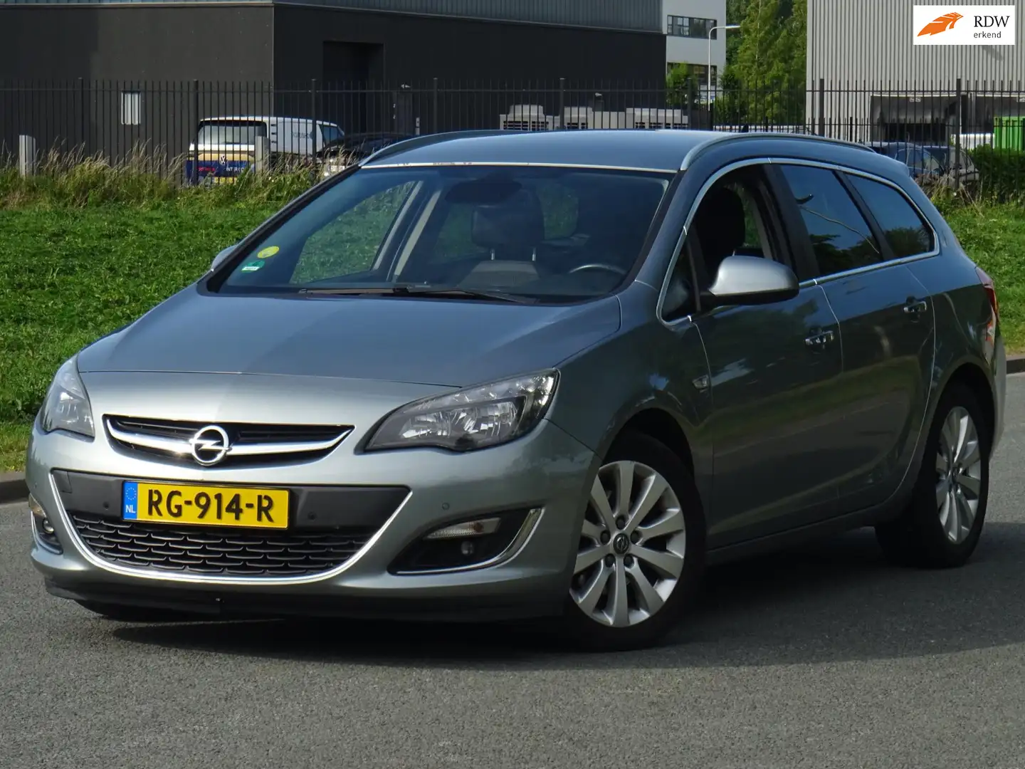 Opel Astra Sports Tourer 1.7 CDTi Cosmo BJ2012 LEER/NAVI/PDC Gris - 1