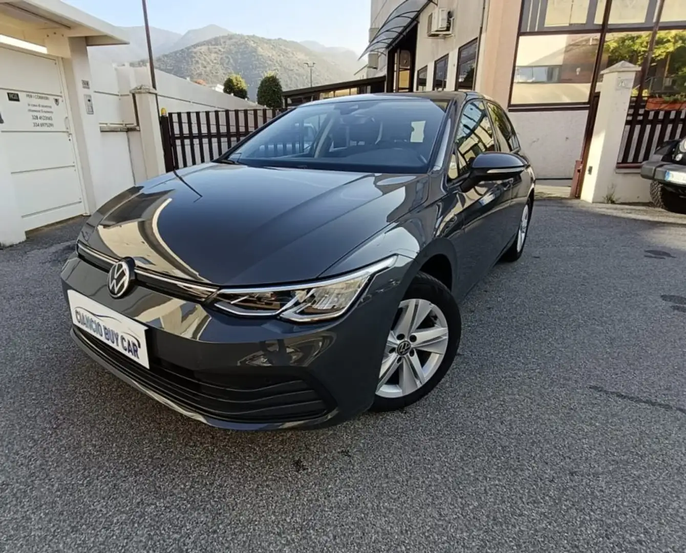 Volkswagen Golf 1.0 eTSI EVO DSG Life Grigio - 1