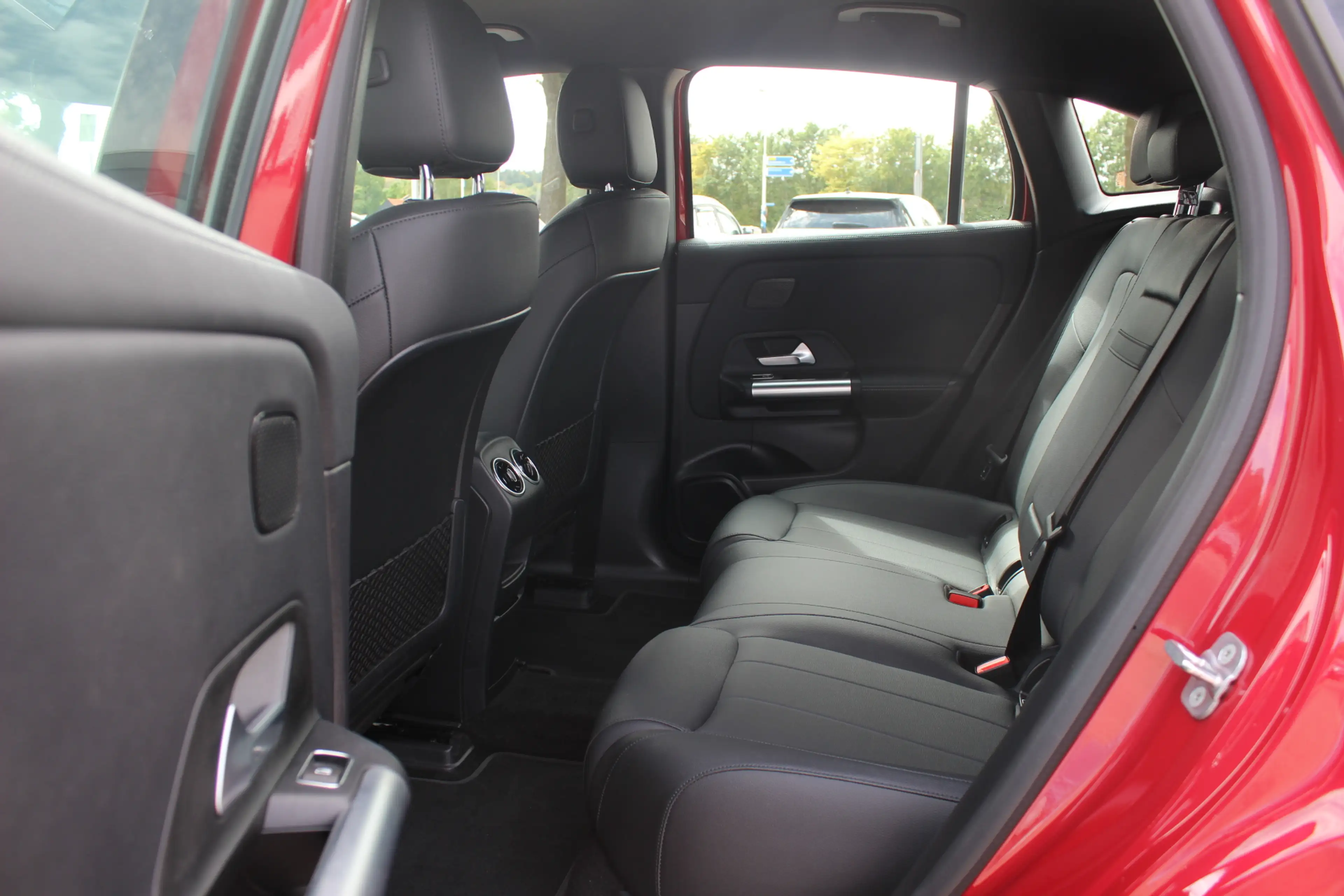 Mercedes-Benz EQA 250 250+ Luxury Line 71 kWh / SoH 93,4% / Camera / Led — photo 12