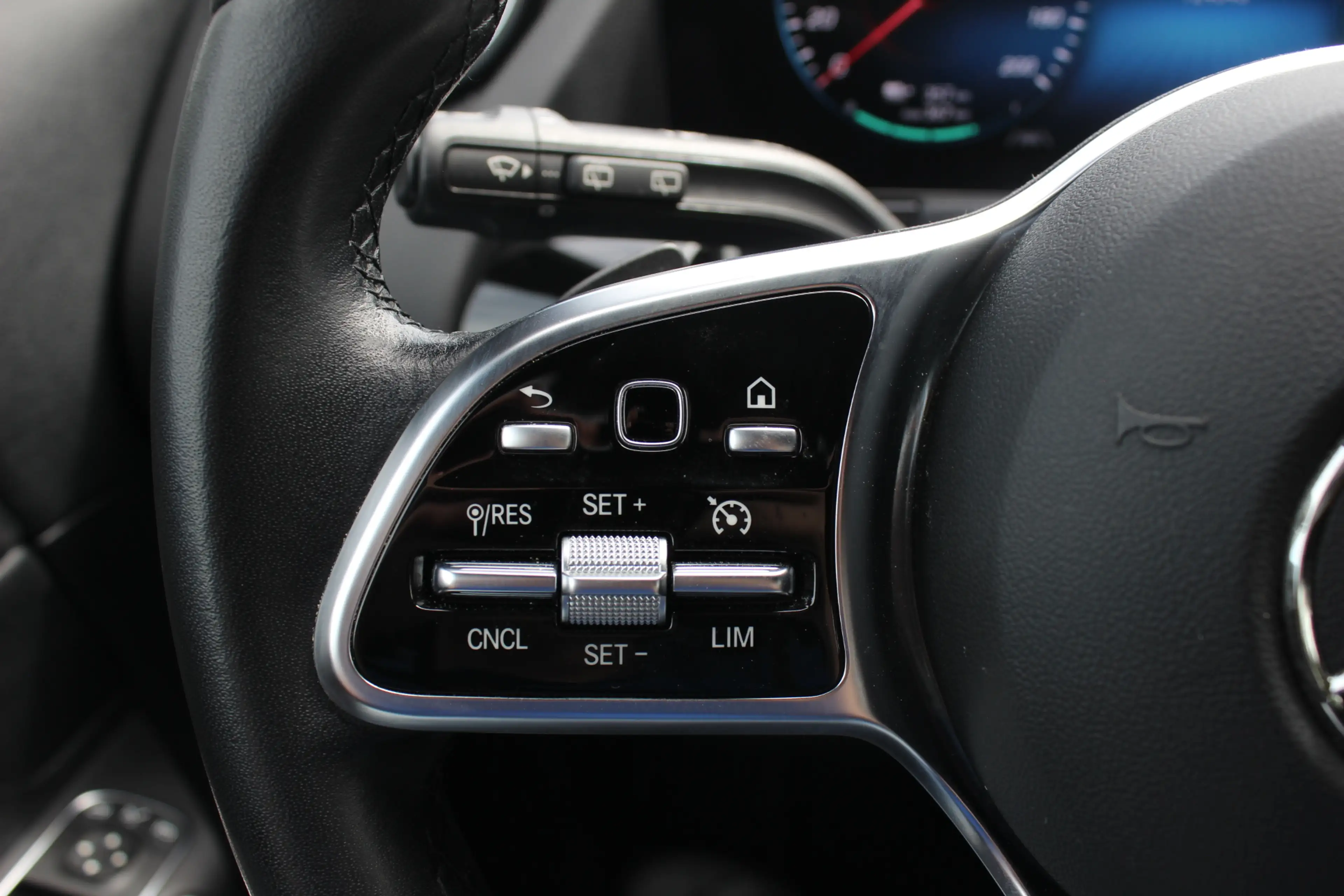 Mercedes-Benz EQA 250 250+ Luxury Line 71 kWh / SoH 93,4% / Camera / Led — photo 31