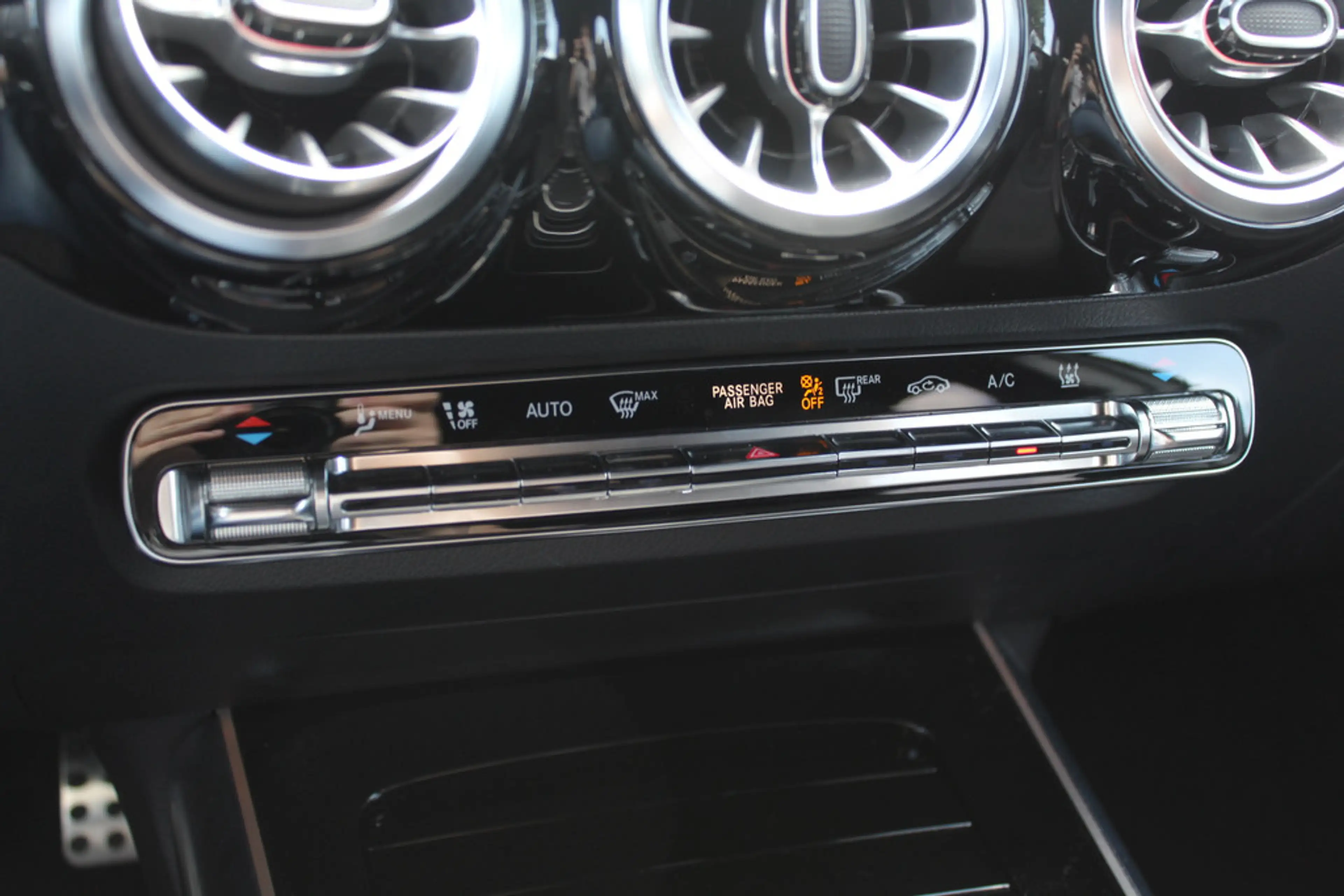 Mercedes-Benz EQA 250 250+ Luxury Line 71 kWh / SoH 93,4% / Camera / Led — photo 28