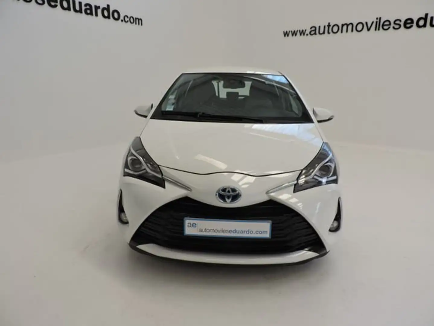 Toyota Yaris 100H 1.5 Active Blanco - 2