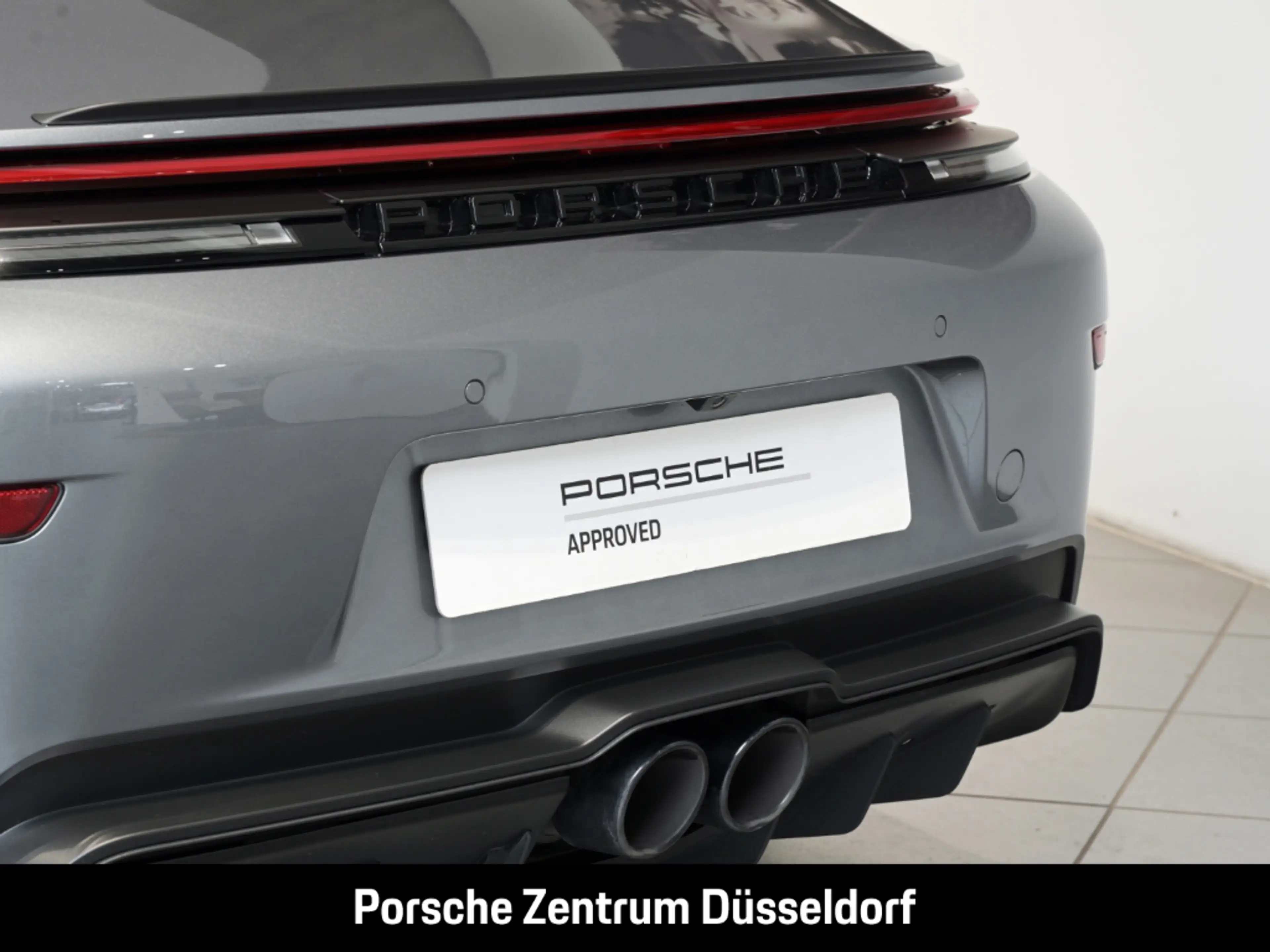Porsche 992 -2 (911) GT3 mit Touring-Paket — photo 8