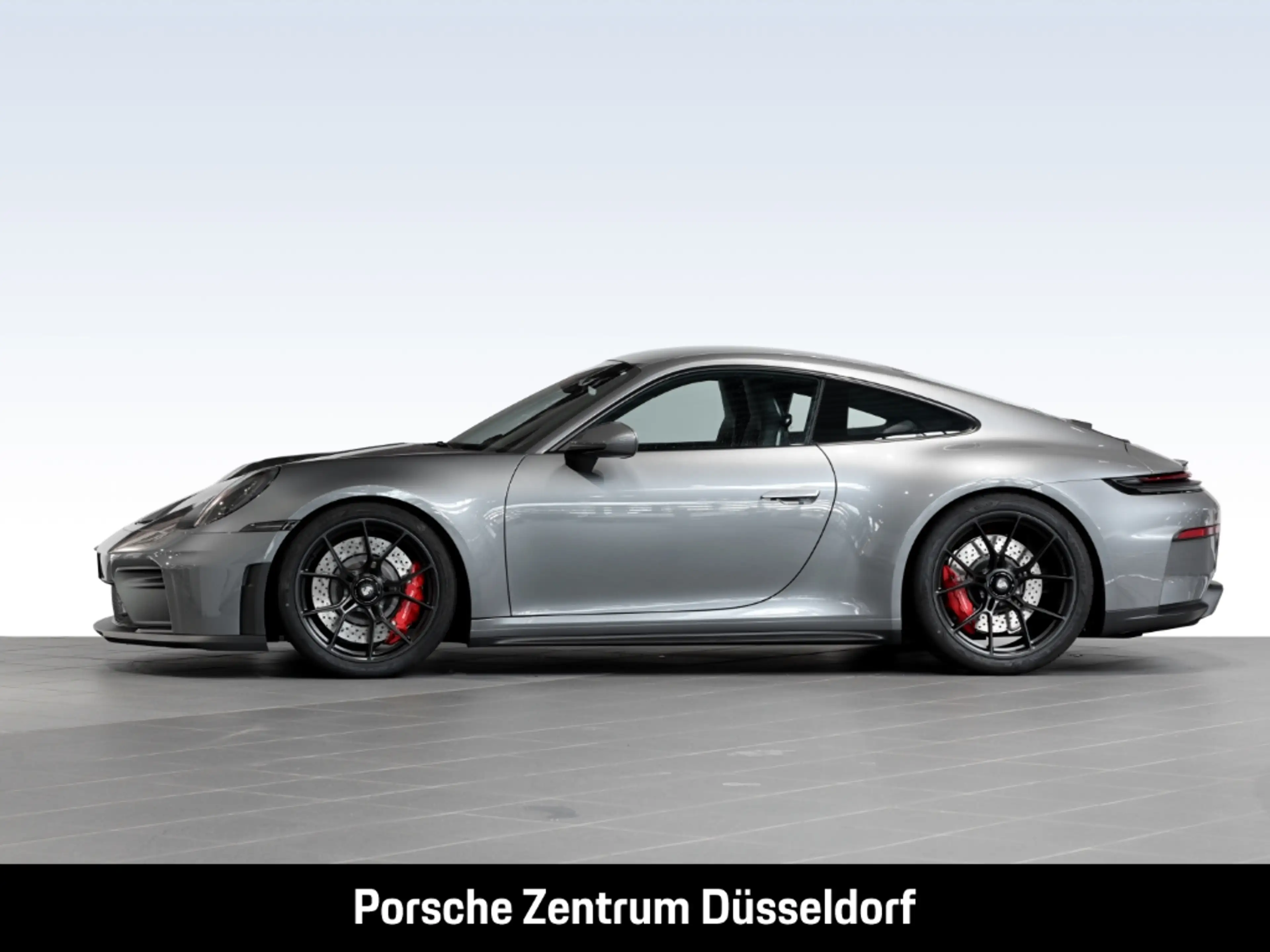 Porsche 992 -2 (911) GT3 mit Touring-Paket — photo 2