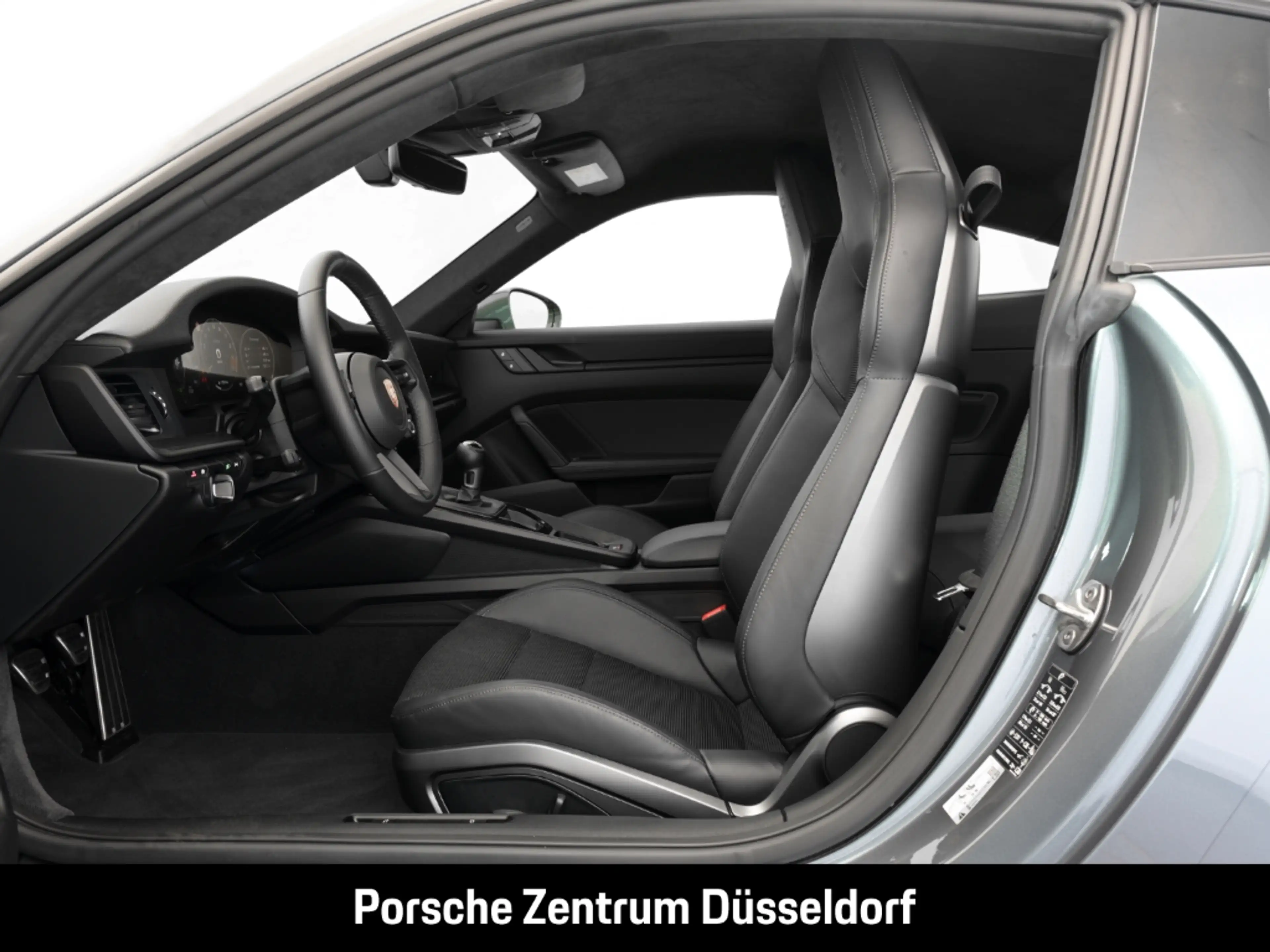 Porsche 992 -2 (911) GT3 mit Touring-Paket — photo 12