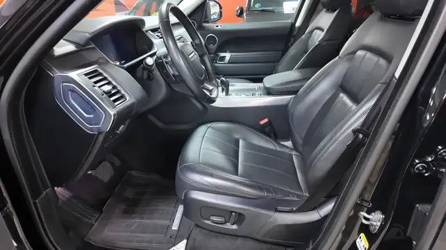 Land Rover Range Rover Sport view 18