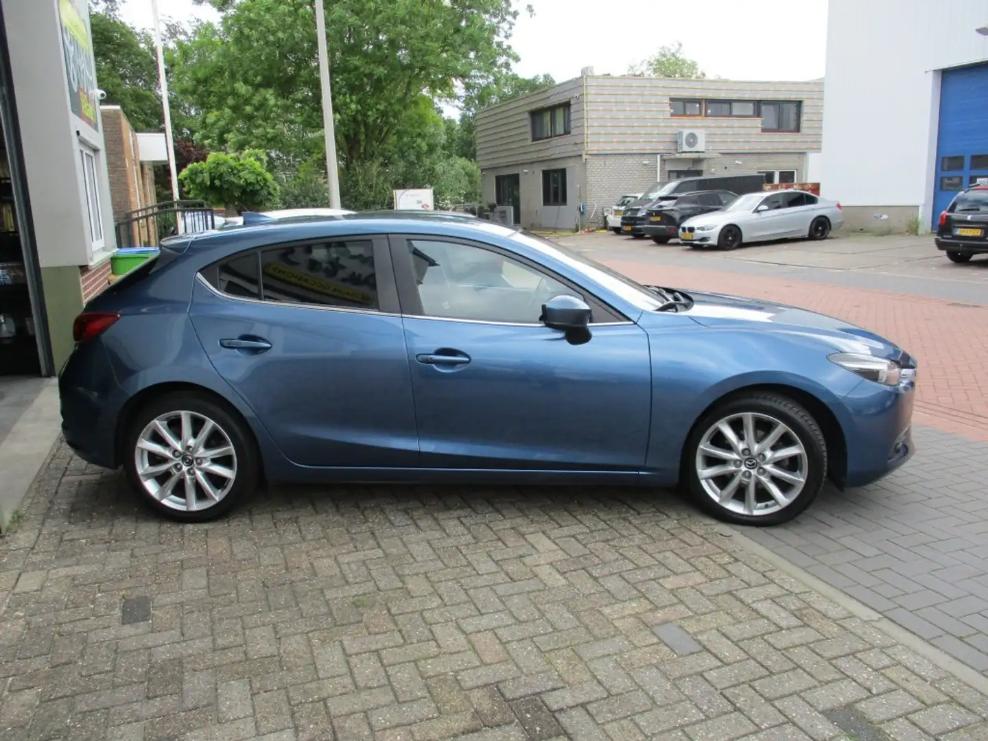 Mazda 3 2.0 SkyActiv-G 120GT-M Stuur/ Stoel verw. Head-up Blauw - 2
