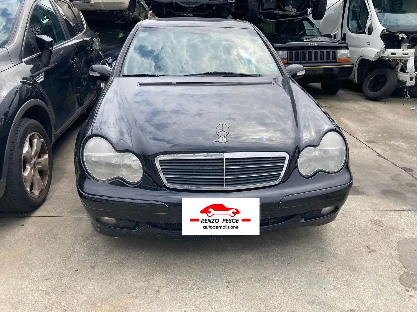 Mercedes-Benz C 220 cdi Classic plava - 2