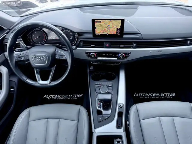 Audi A4 view 11