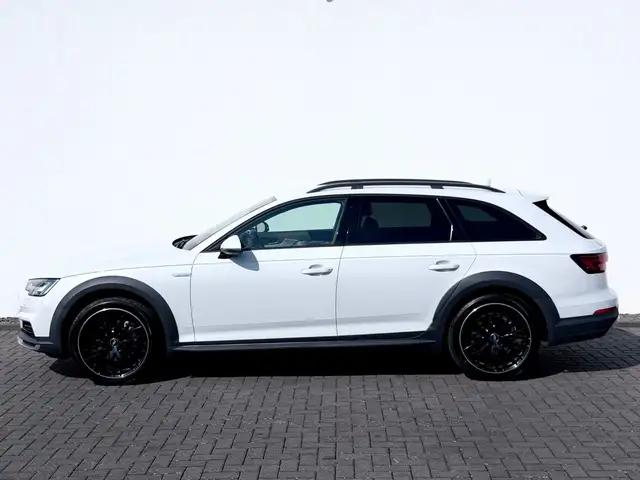 Audi A4 view 8